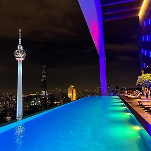 The Platinum By Crown Suites Апартаменты
