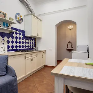 art-apartments-lviv.hotelslviv.net/